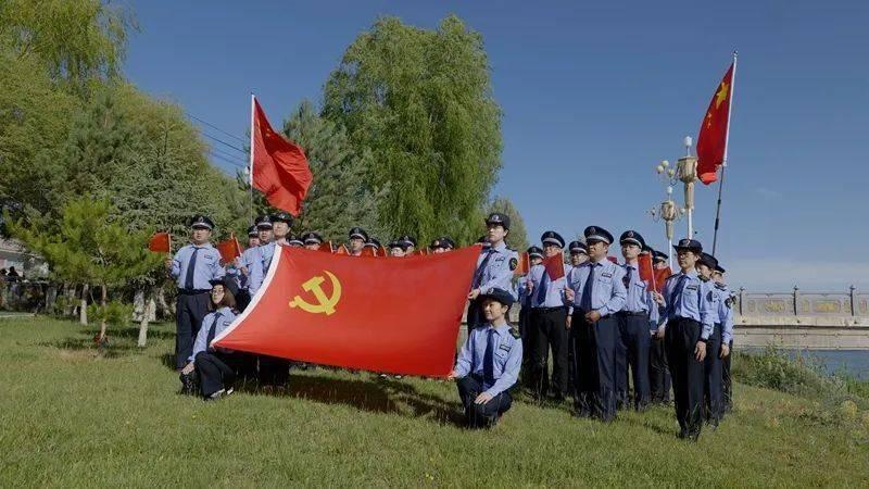 在一声声“尚书大人”中迷失，落马官员周尚书痛哭：白天惊恐交错，晚上噩梦交织，后悔没听父亲的话！